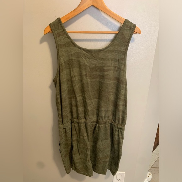 Natural Reflections Camo Romper - XL - Picture 7 of 8